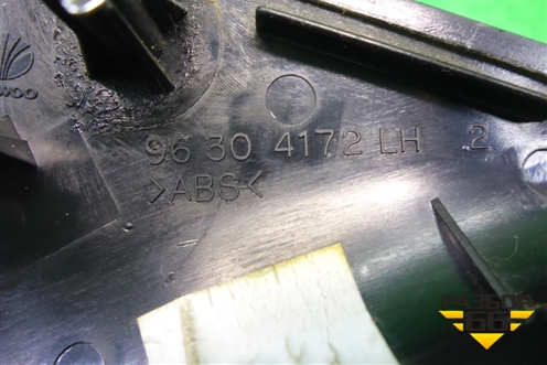 Накладка двери передней левой уголок (96304172) для Chevrolet Lanos с 2004г (Ланос)