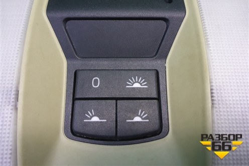 Плафон салонный передний (39861051) для Volvo XC70 с 2007г (ХС70)