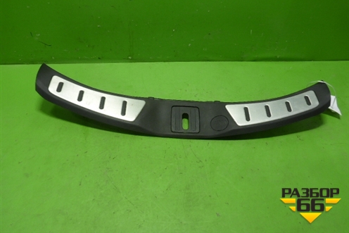 Обшивка багажника (на заднюю панель) (84640SZNA01ZA) для Acura ZDX с 2009-2013г