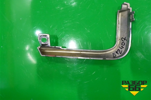 Накладка ПТФ левая (после 2015г верхняя) (5212660130) для Toyota Land Cruiser (200) с 2008г (Ленд Крузер)