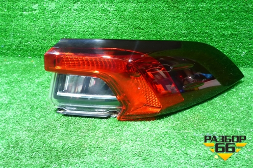 Фонарь задний наружный правый (8155002D10) для Toyota Corolla (E21) с 2018г (Королла 210)