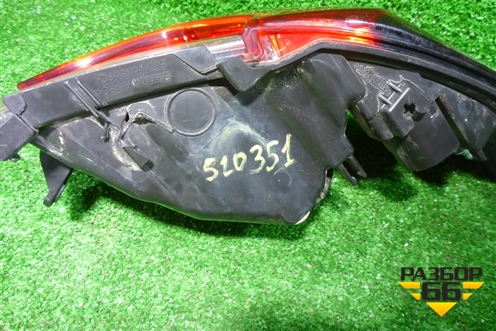 Фонарь задний наружный правый (8155002D10) для Toyota Corolla (E21) с 2018г (Королла 210)