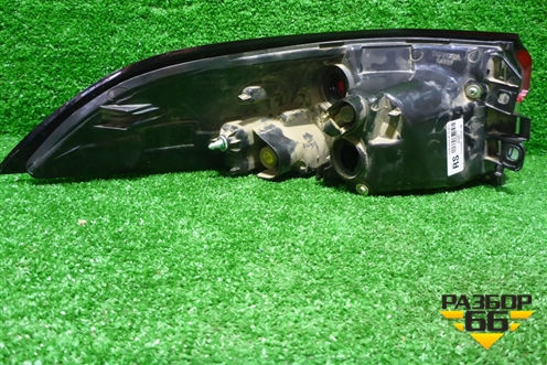 Фонарь задний наружный правый (8155002D10) для Toyota Corolla (E21) с 2018г (Королла 210)