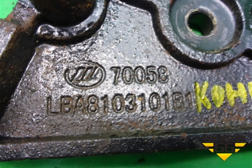 Кронштейн компрессора кондиционера (LBA8103101B1) для Lifan Breez с 2007г
