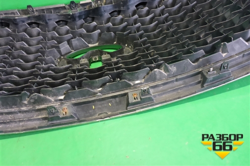 Решетка радиатора (после 2017г под камеру) (623106GW0A) для Infiniti Infiniti QX56/QX80 (Z62) с 2010г (Ку икс56/80)