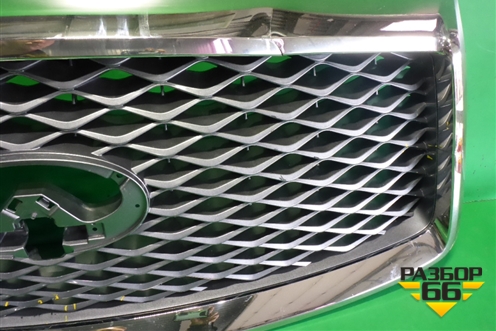 Решетка радиатора (после 2017г под камеру) (623106GW0A) для Infiniti Infiniti QX56/QX80 (Z62) с 2010г (Ку икс56/80)