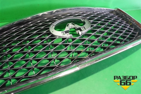 Решетка радиатора (после 2017г под камеру) (623106GW0A) для Infiniti Infiniti QX56/QX80 (Z62) с 2010г (Ку икс56/80)