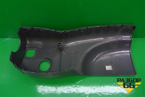 Кожух рулевой колонки  (правая часть) (930725H000) для Hyundai  HD 35-78 с 2003г