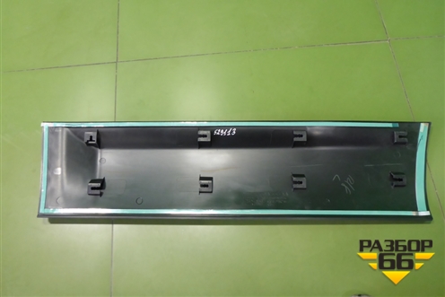 Накладка двери задней правой (новая) (82870BR11B) для Nissan Qashqai+2 (JJ10E) с 2008-2013г (Кашкай)