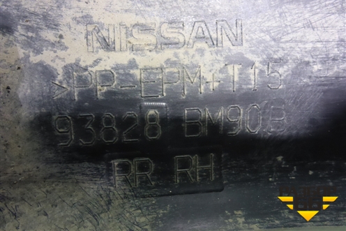 Накладка заднего крыла правого (93828BM90) для Nissan Qashqai (J11E) с 2013г