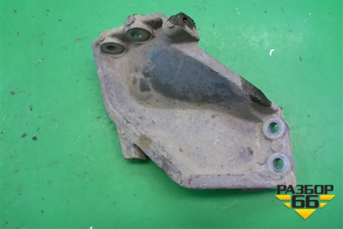 Кронштейн впускного коллектора (1.6л QG16) для Nissan Primera (P12E) с 2001-2008г (Примера)