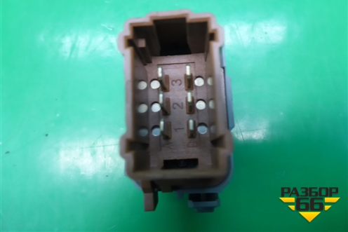 Кнопка обогрева сидений для Nissan Primera (P12E) с 2001-2008г (Примера)