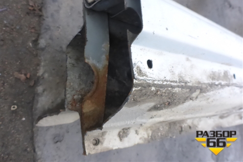 Порог со стойкой левый для Nissan Primera (P12E) с 2001-2008г (Примера)