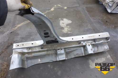 Порог со стойкой левый для Nissan Primera (P12E) с 2001-2008г (Примера)