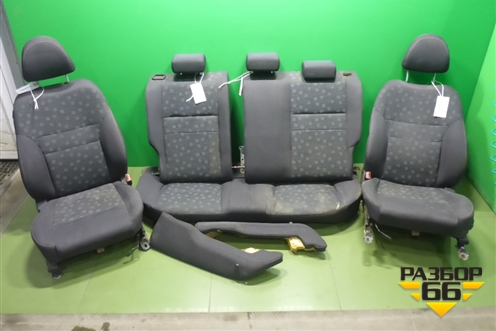 Сиденья комплект (с AIR BAG седан) для Nissan Primera (P12E) с 2001-2008г (Примера)