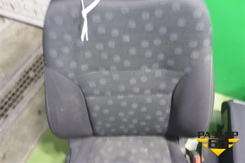 Сиденья комплект (с AIR BAG седан) для Nissan Primera (P12E) с 2001-2008г (Примера)