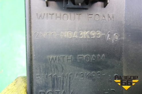 Накладка на торпедо (под рулём) для Ford Fusion с 2002г (Фьюжн)