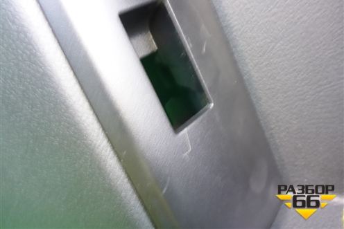 Обшивка двери передней правой под электрику для Toyota Land Cruiser Prado(150) с 2009г (Ленд Крузер Прадо)