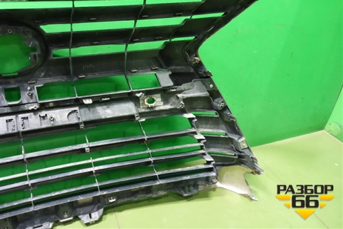 Решетка радиатора (5311160B30) для Lexus LX-570 с 2015г (ЛХ)