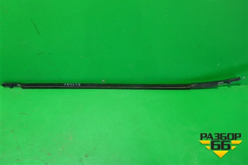 Уплотнитель стекла двери задней правой (828204CL0A) для Nissan X-Trail (Т32) с 2014г (Хтраил)