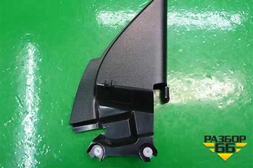 Накладка двери передней правой уголок (802924EA2A) для Nissan Qashqai (J11E) с 2013г