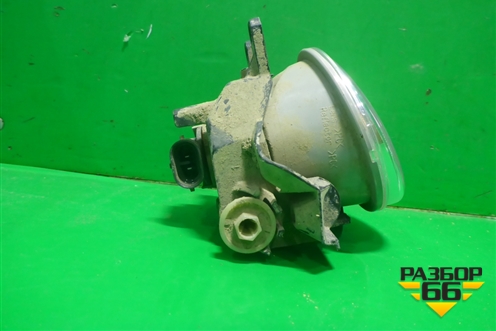 Фара противотуманная правая (8122147010) для Toyota Rav-4 с 2012-2019г (Рав 4)