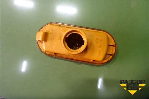 Повторитель на крыло (2S6A13K354AD) для Ford Fusion с 2002г (Фьюжн)