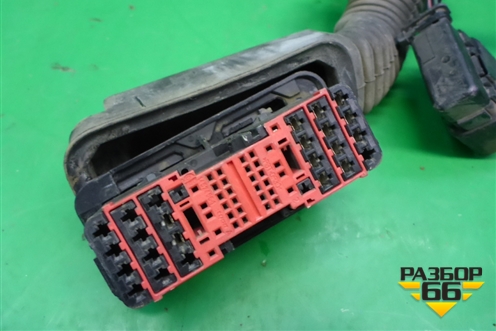 Проводка двери передней правой (YMM502511B) для Land Rover Discovery 3 с 2004-2009г (Дискавери)