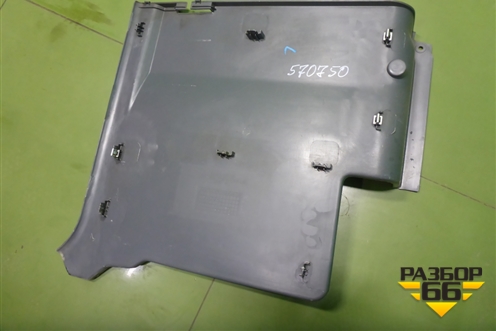 Обшивка в кабину (левая нижняя) (834605H100) для Hyundai  HD 35-78 с 2003г