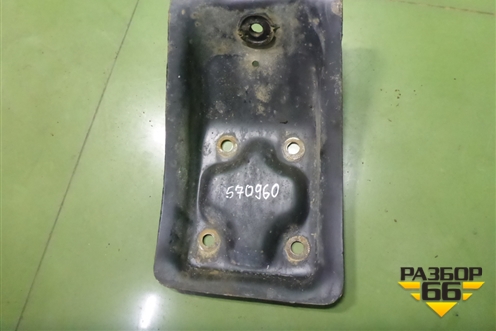 Кронштейн амортизатора переднего для Hyundai  HD 35-78 с 2003г