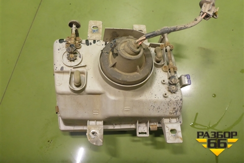 Фара левая для Hyundai  HD 35-78 с 2003г