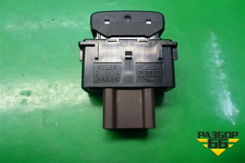 Кнопка обогрева сидений (передняя правая) для Nissan X-Trail (Т31) с 2007-2014г