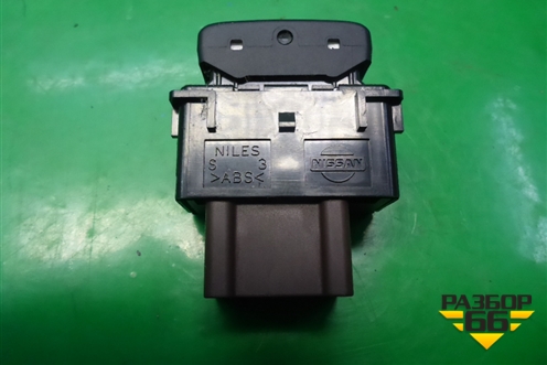 Кнопка обогрева сидений (заднего ряда) для Nissan X-Trail (Т31) с 2007-2014г