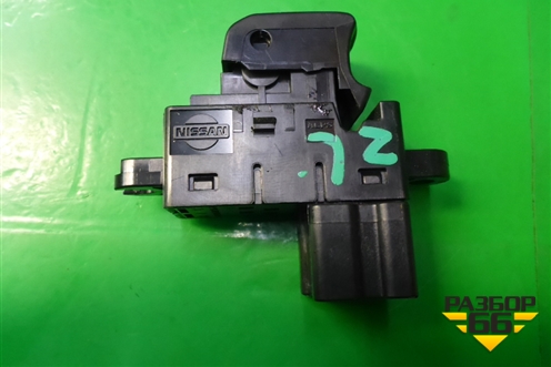 Кнопка стеклоподъёмника (задняя левая) (25411JG000) для Nissan X-Trail (Т31) с 2007-2014г
