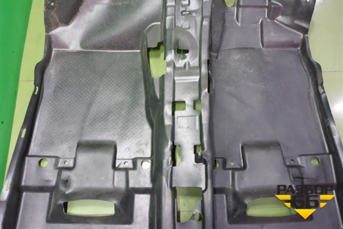 Покрытие напольное (правый руль) (749023UB0A) для Nissan X-Trail (Т31) с 2007-2014г