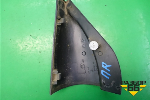 Накладка двери передней правой уголок (2N11N23408CFW) для Ford Fusion с 2002г (Фьюжн)