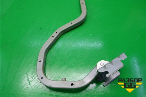 Петля крышки багажника левая для Nissan Bluebird Sylphy с 2000-2005г