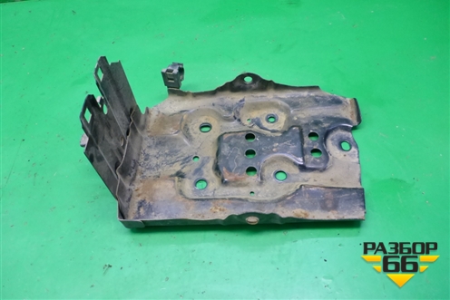 Площадка под аккумулятор для Nissan Bluebird Sylphy с 2000-2005г (Блюбирд Силфи)