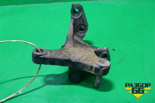 Кронштейн двигателя правый (1.5л QG15) для Nissan Bluebird Sylphy с 2000-2005г (Блюбирд Силфи)