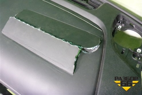 Торпедо под AIR BAG без AIR BAG (6PB071X9AG) для Dodge RAM с 2018г