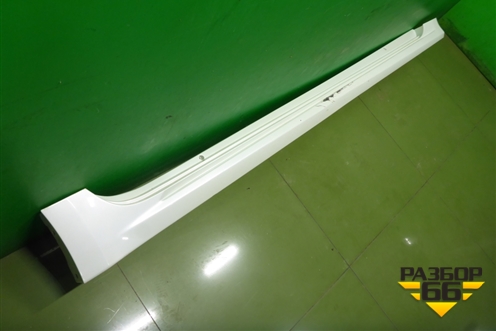 Накладка на порог наружная правая (7585002230) для Toyota Corolla (E21) с 2018г (Королла 210)