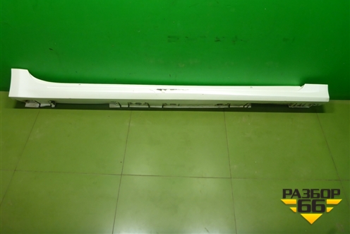 Накладка на порог наружная правая (7585002230) для Toyota Corolla (E21) с 2018г (Королла 210)