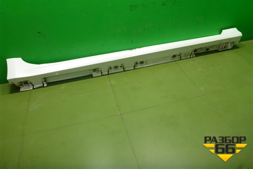 Накладка на порог наружная правая (7585002230) для Toyota Corolla (E21) с 2018г (Королла 210)