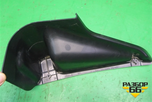 Накладка внутренняя (на корпус отопителя) (576815159) для Skoda Karoq с 2017г (Карок)