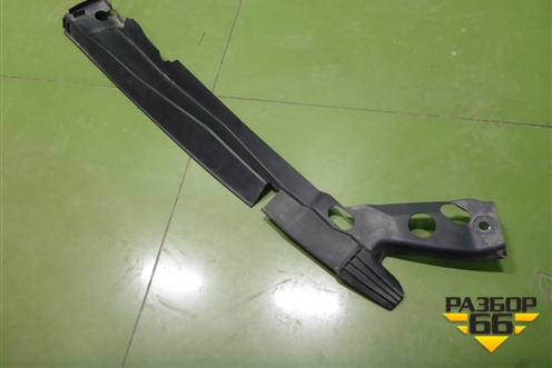 Накладка переднего крыла правого (до 2020г) (638281ZS0A) для Nissan Patrol (Y62) с 2010г (Патрол)