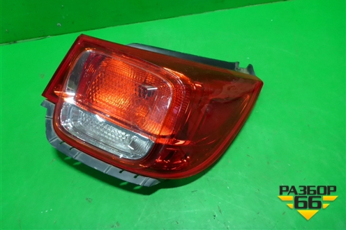 Фонарь задний наружный правый (25920376) для Chevrolet Malibu с 2011г