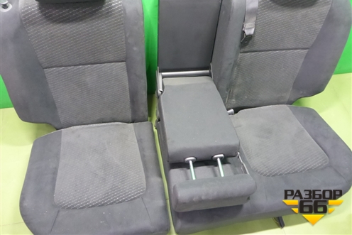 Сиденья комплект (велюр AIR BAG, правый руль) для Nissan X-Trail (Т31) с 2007-2014г