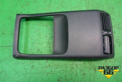 Дефлектор воздушный (в подлокотник) (687944P000) для Nissan X-Trail (Т31) с 2007-2014г