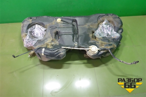Бак топливный (P04581476AH) для Dodge Magnum с 2003-2008г
