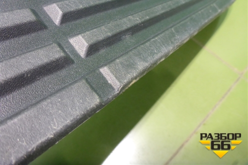 Накладка подножки правой (517716A210) для Toyota Land Cruiser (300) с 2021г (Ленд Крузер)